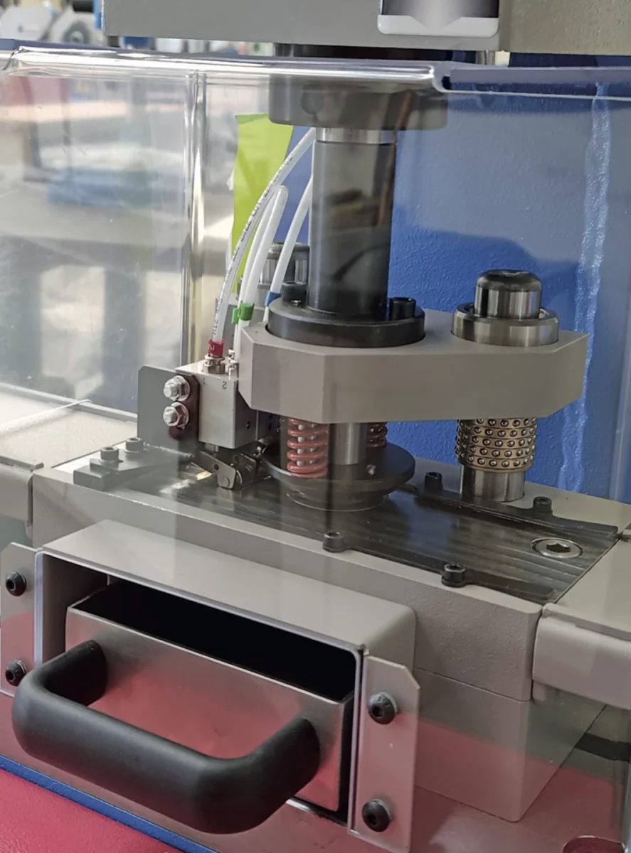 EMG Presses - Photo