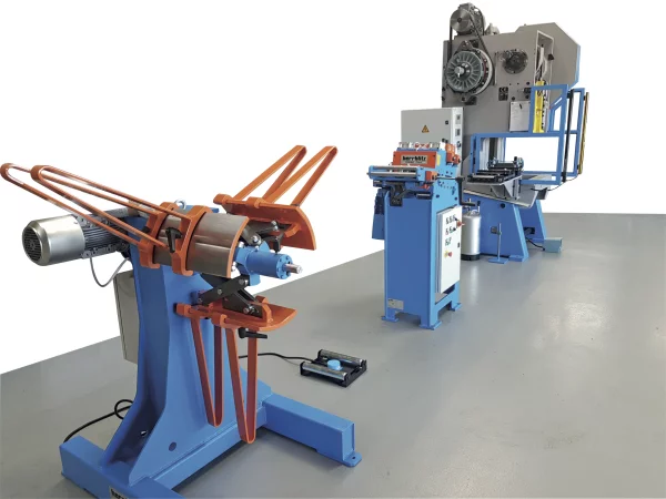 Abwickler, Richtmaschinen, Zuführung für Pressen in Produktionslinien